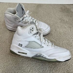 SOLD. Air Jordan 5 Retro “Metallic White” 5.5Y Silver Reflective Tongue